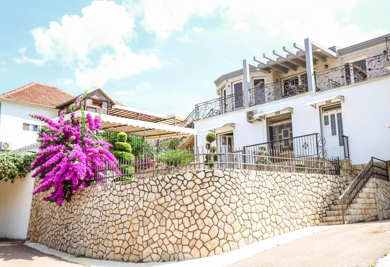 Rejhan Totti Ulcinj Exterior photo