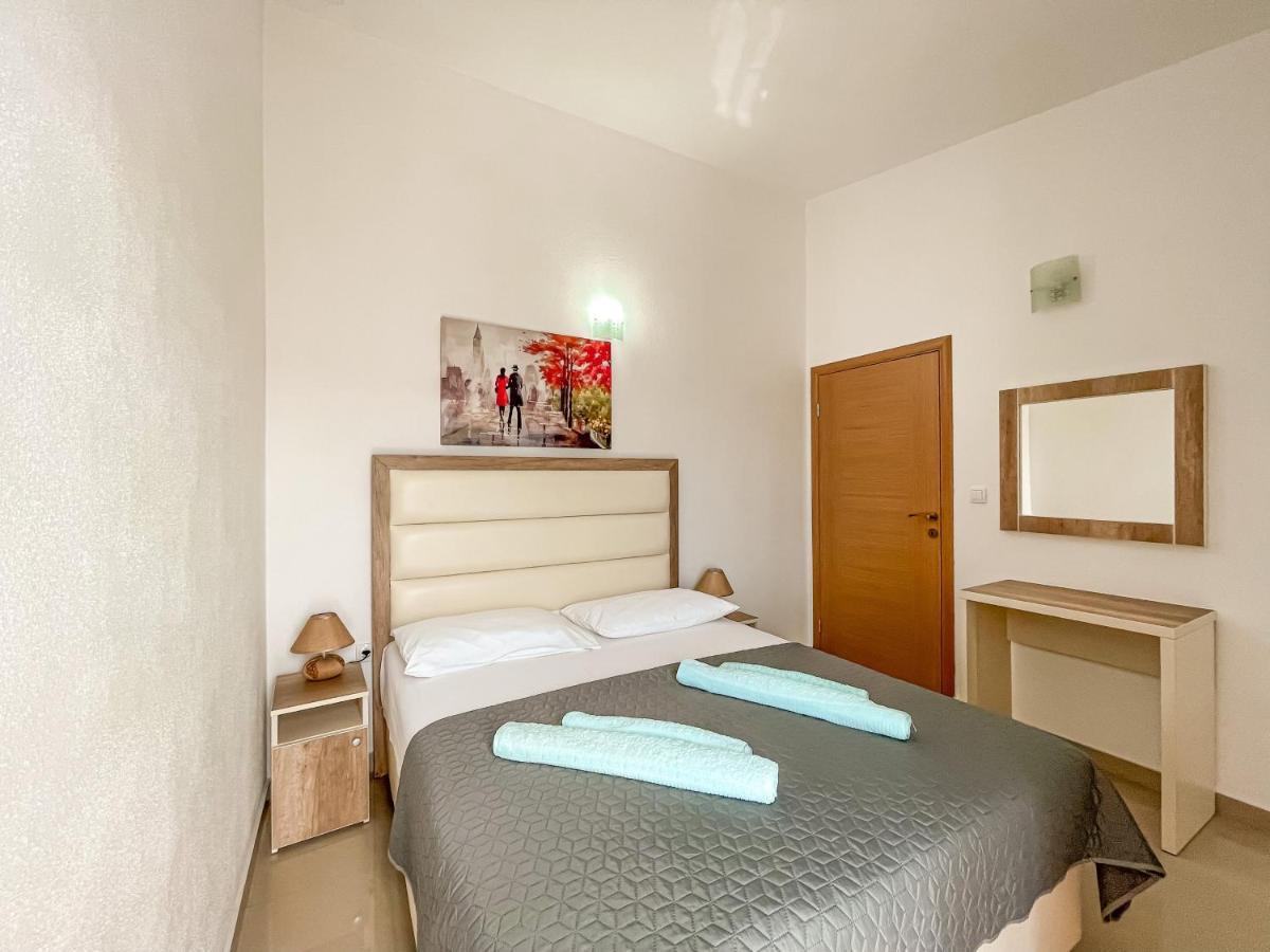Rejhan Totti Ulcinj Exterior photo