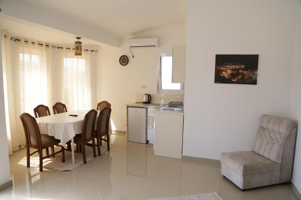 Rejhan Totti Ulcinj Exterior photo
